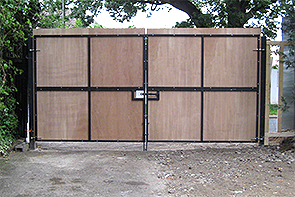 Metal Site Gates